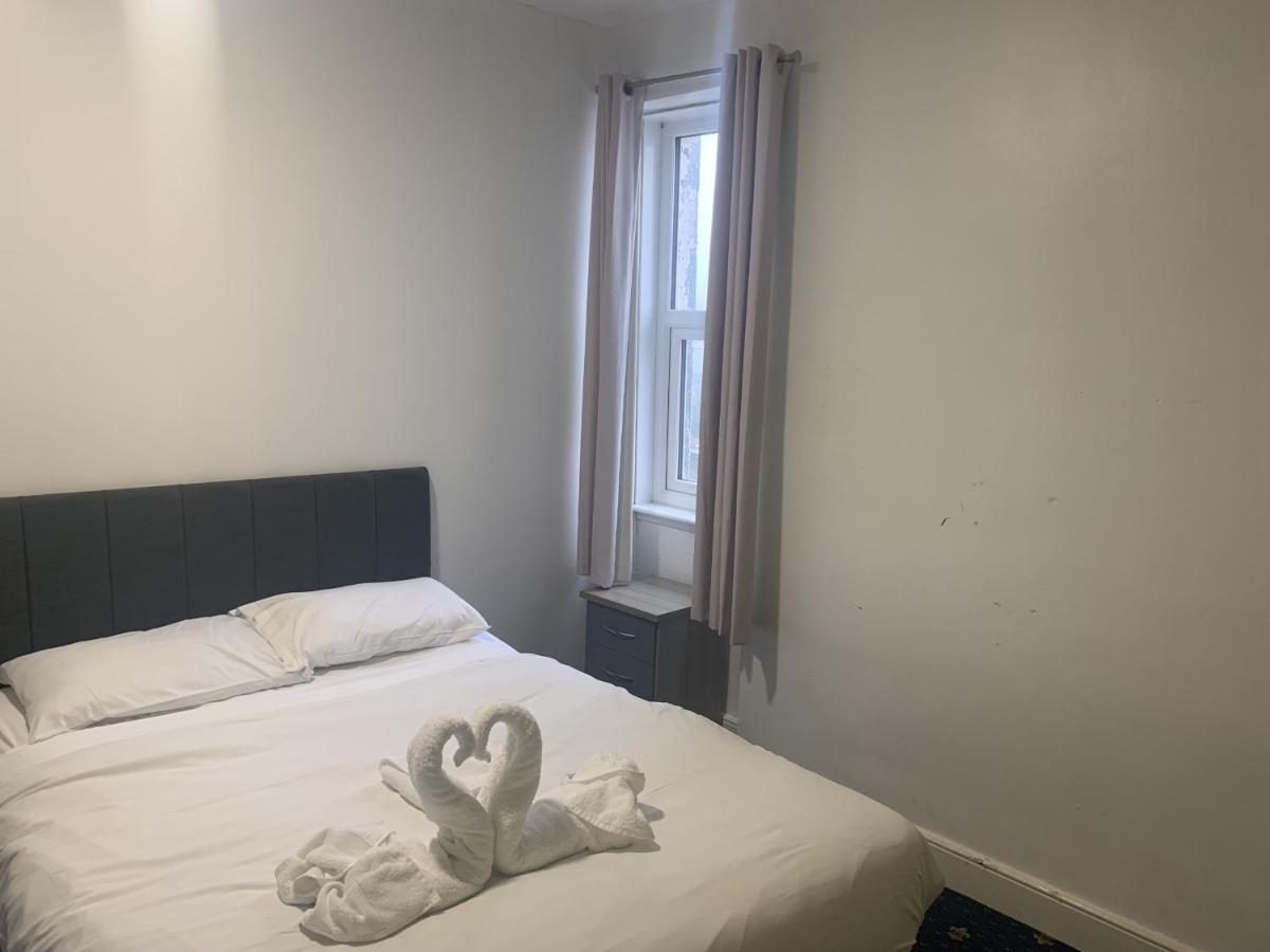 Maqs Bistro Otel Egremont  Dış mekan fotoğraf