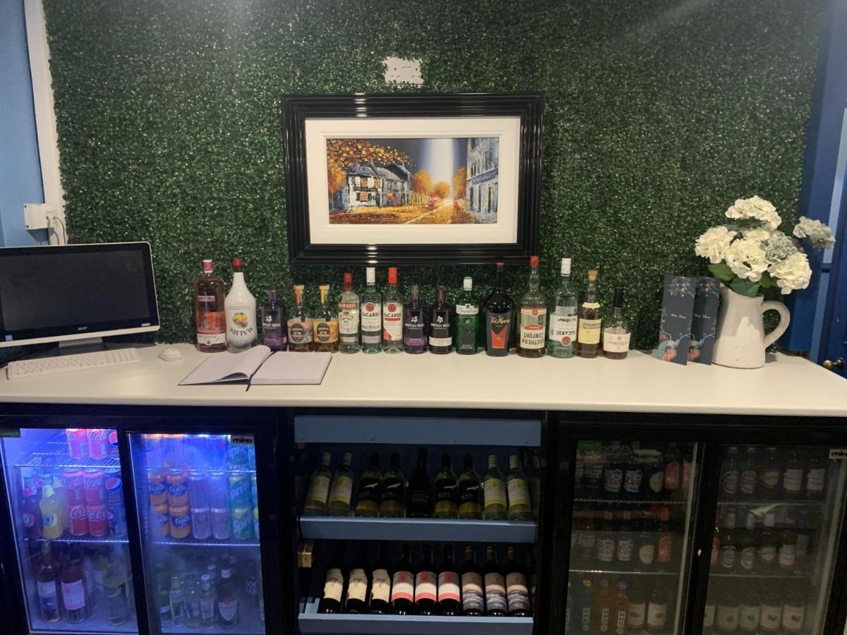 Maqs Bistro Otel Egremont  Dış mekan fotoğraf